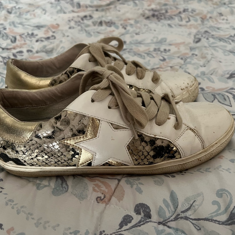 Steve Madden Sneakers